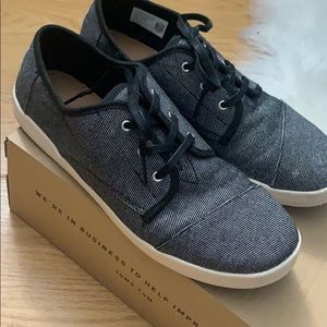 Toms Paseo Black Twill in Perfect Condition